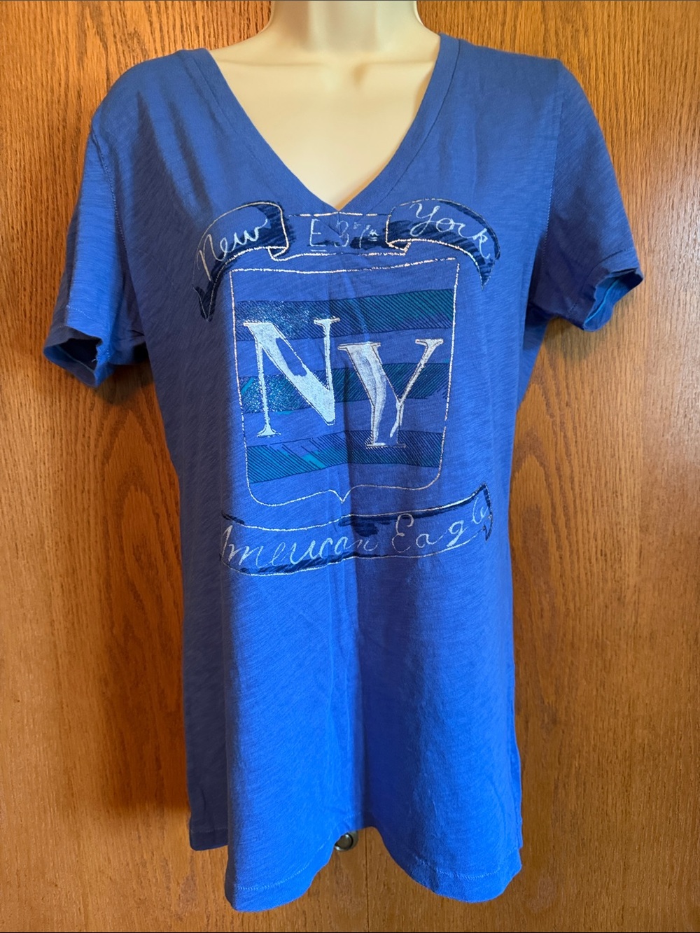 American Eagle Outfitters Royal Blue V-Neck NY Graphic Tee